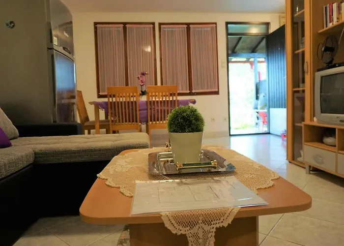Serenity By The Sea #1 - Private Terrace Apartment *