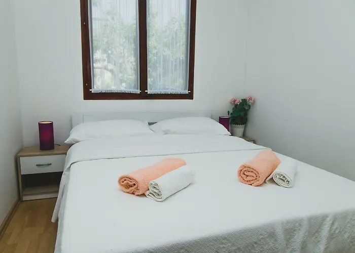 Serenity By The Sea #1 - Private Terrace Apartment Vrsi