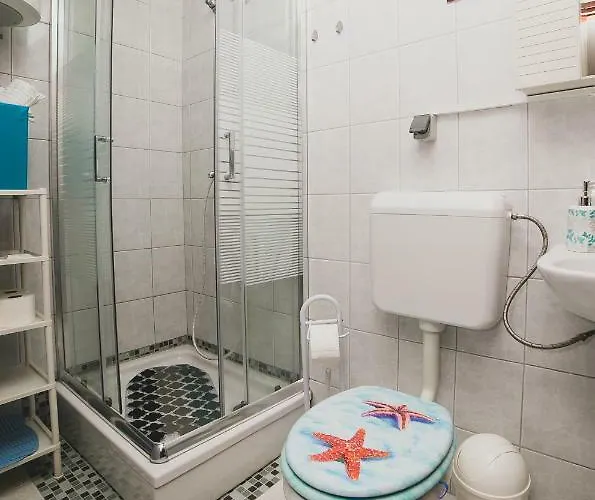 Serenity By The Sea #1 - Private Terrace Апартаменты *