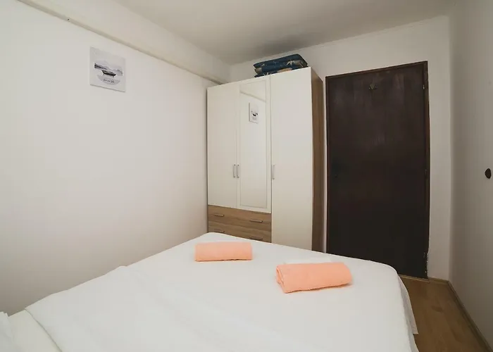 Serenity By The Sea #1 - Private Terrace Апартаменты